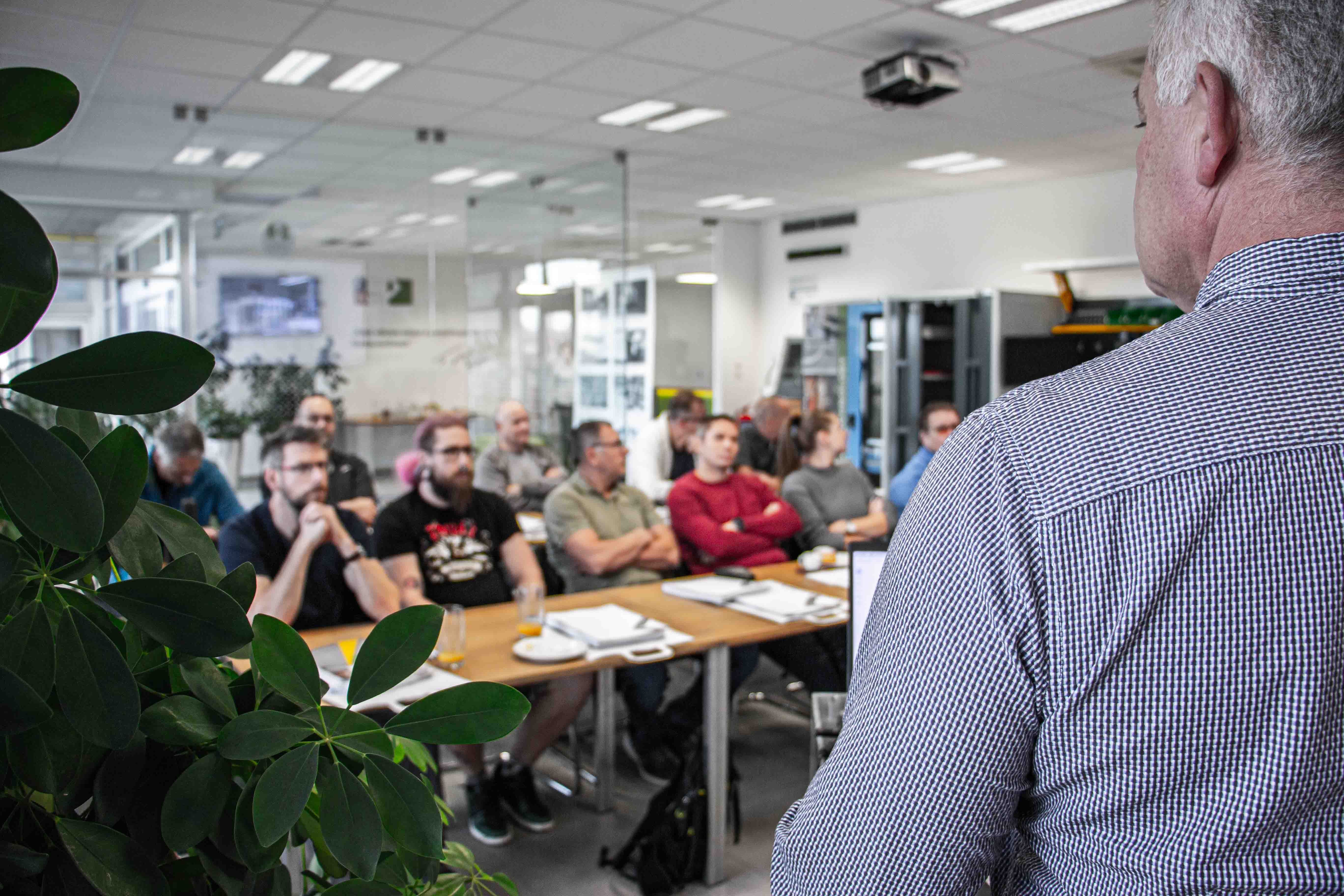 Showroom a školení – dílenský nábytek POLAK CZ