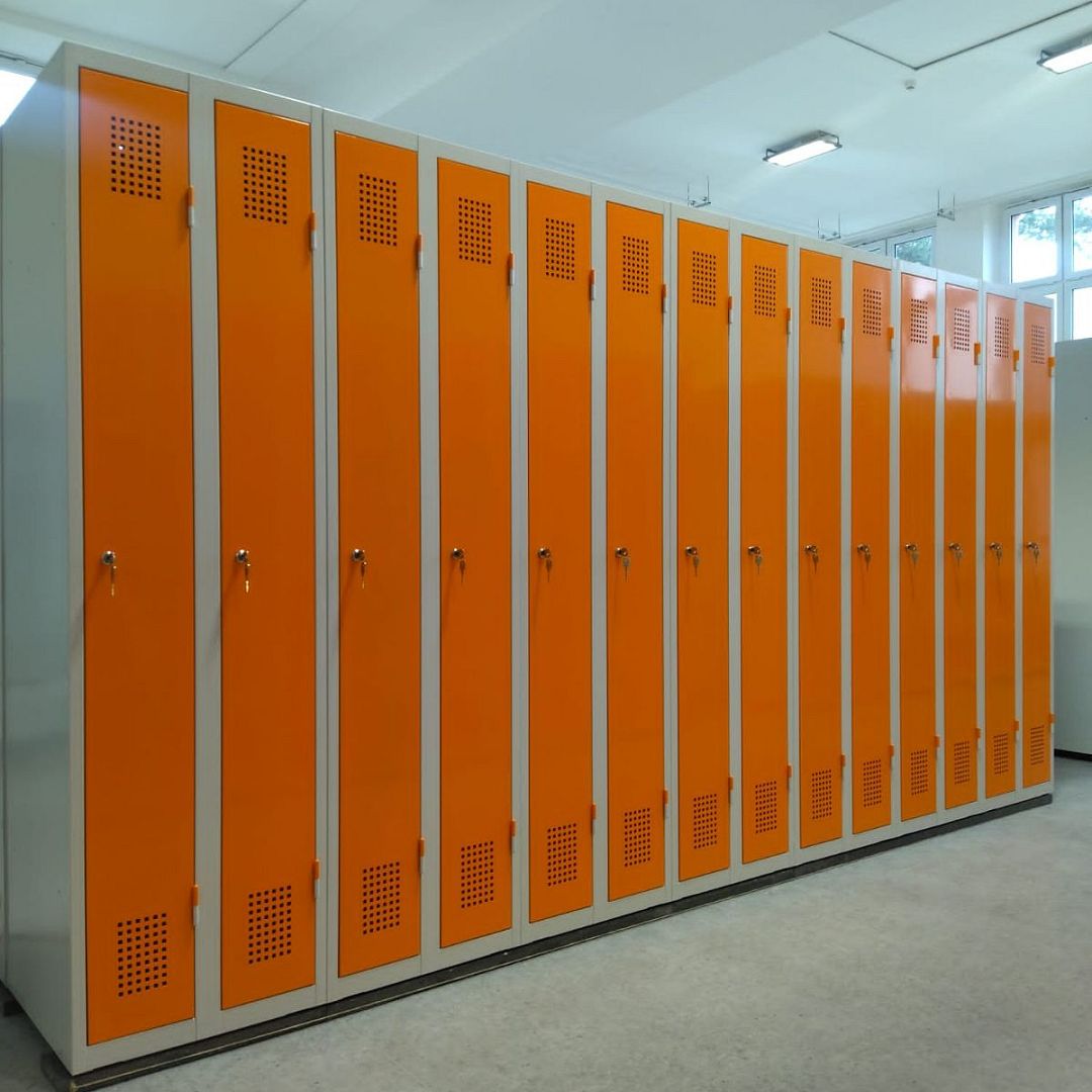 Ventilace dílenských a šatních skříní – malý detail, který řeší velké věci