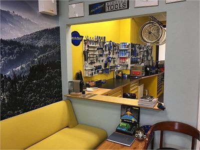 05_servisní dílna, dílenský nábytek